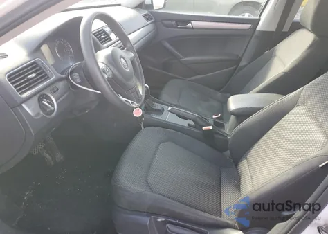 2014 Volkswagen Passat S из США, поврежденный, VIN 1VWAP7A34EC001916